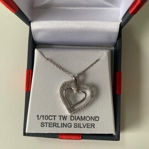 Zales never worn Heart Necklace